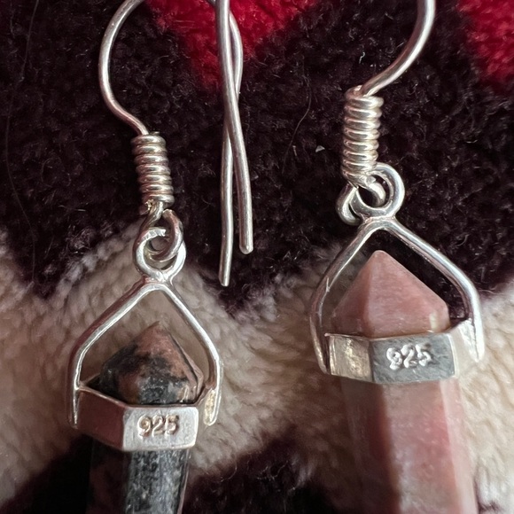 ❤️ Rhodonite Crystal Shaped Sterling Silver 925 Dangle Handcrafted Earrings - Picture 5 of 7